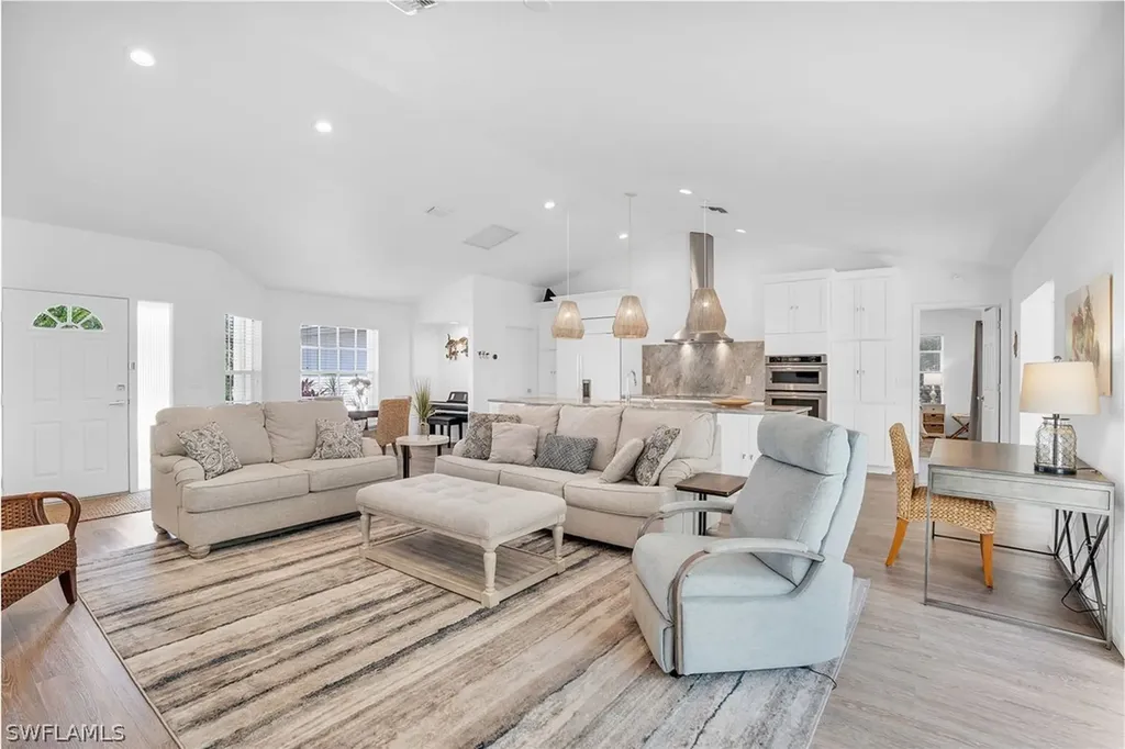 911 Ironwood Court Marco Island FL 34145