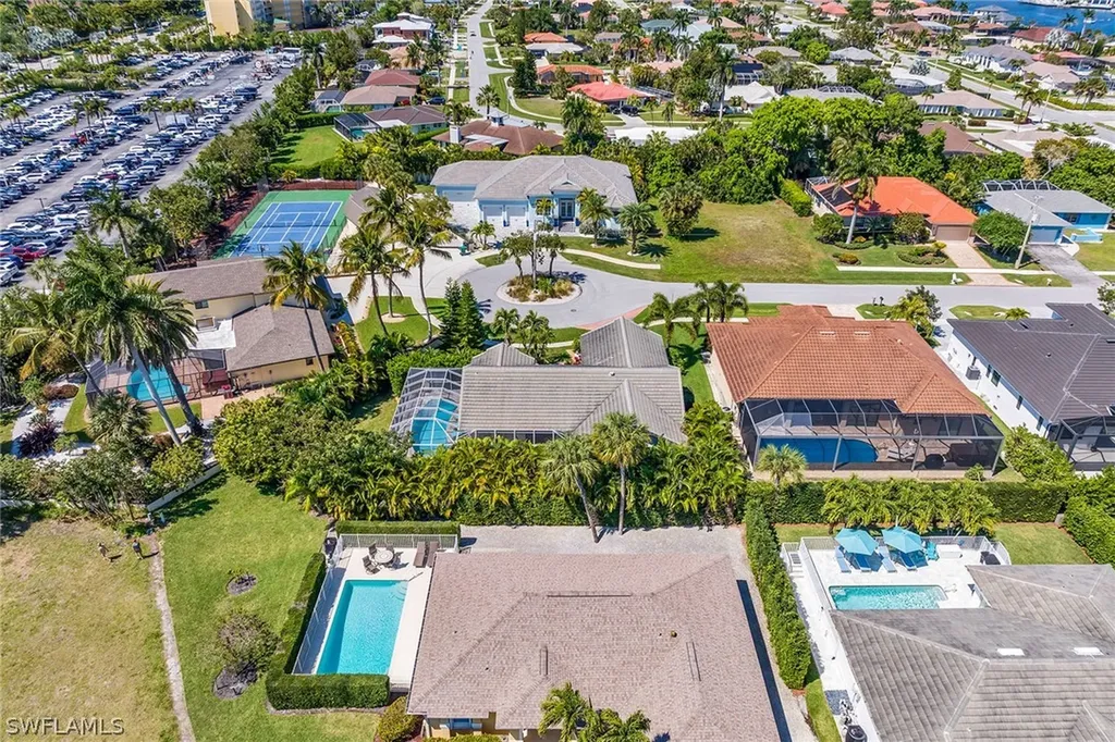 911 Ironwood Court Marco Island FL 34145