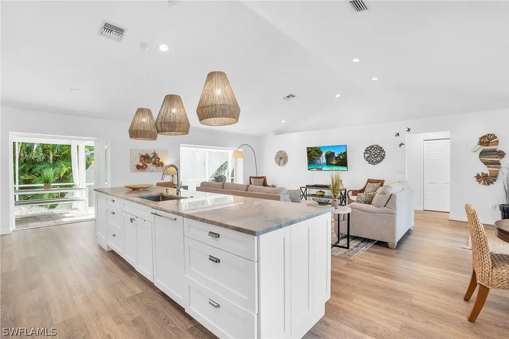 911 Ironwood Court Marco Island FL 34145