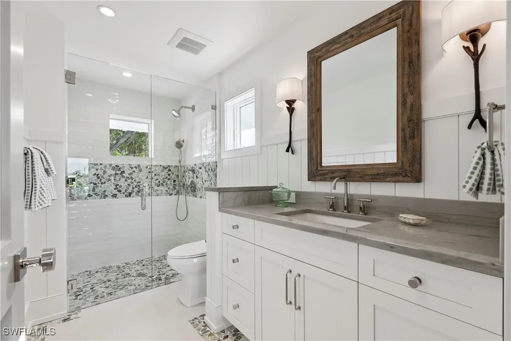 690 7th Avenue N Naples FL 34102