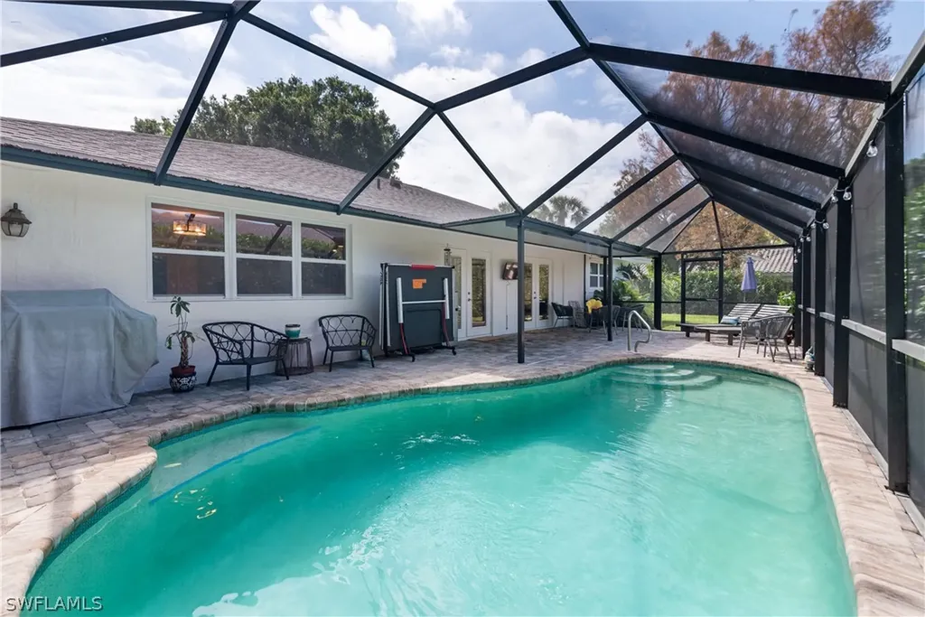 237 Burning Tree Drive Naples FL 34105