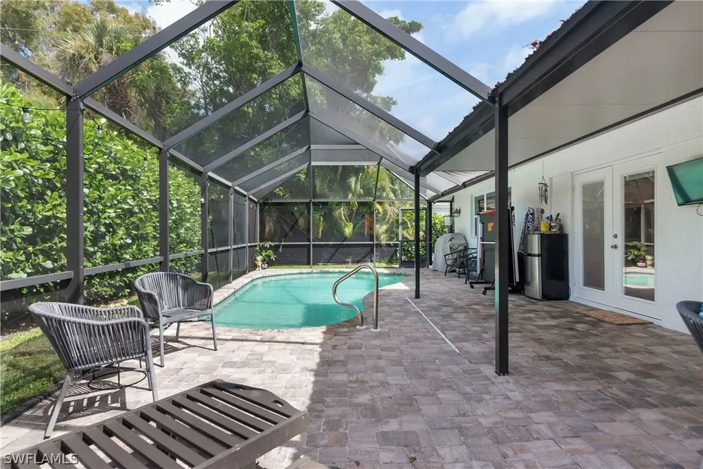 237 Burning Tree Drive Naples FL 34105