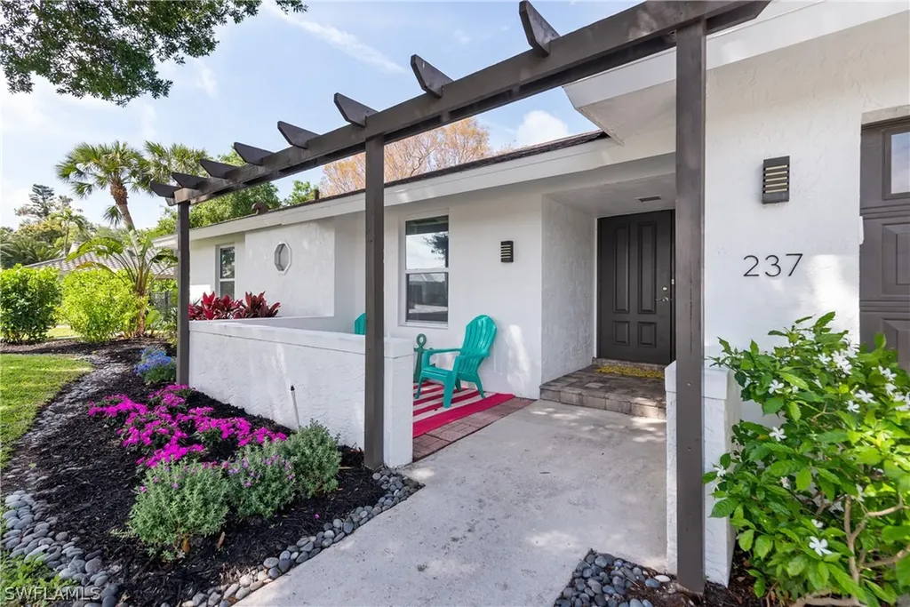 237 Burning Tree Drive Naples FL 34105