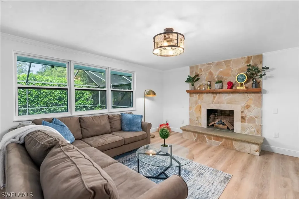 237 Burning Tree Drive Naples FL 34105