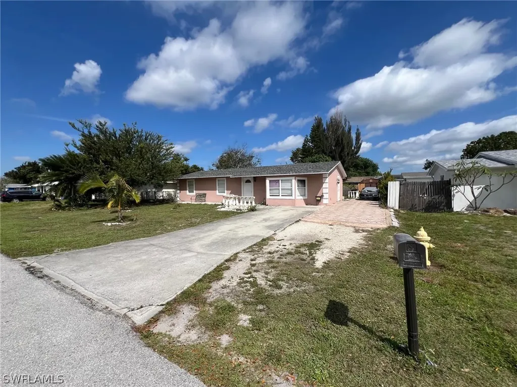 1116 Gifford Avenue S Lehigh Acres FL 33936