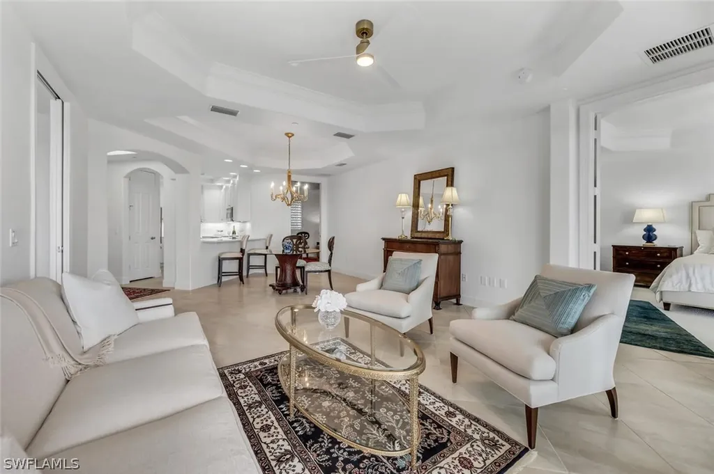 580 El Camino Real Naples FL 34119