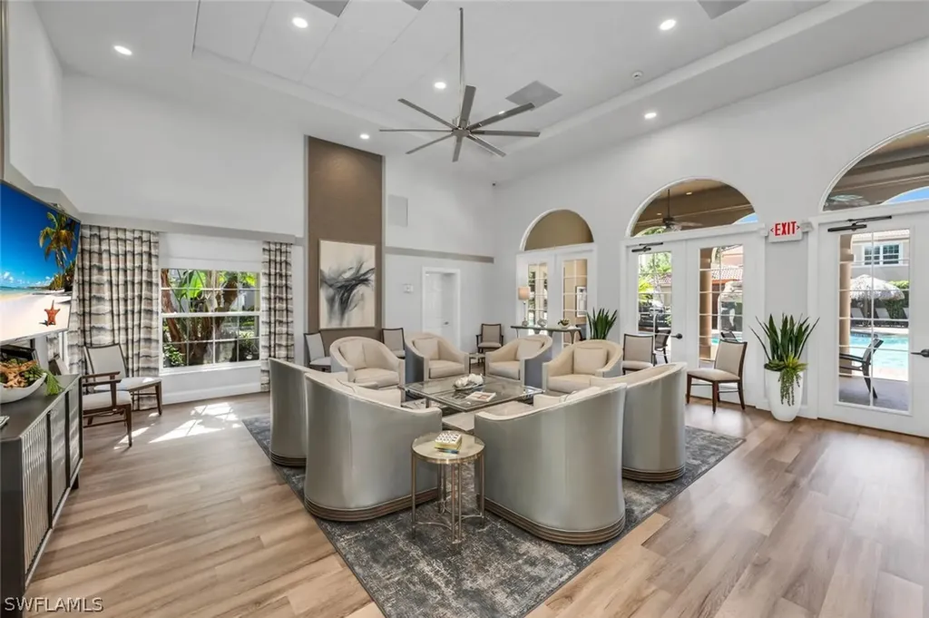 580 El Camino Real Naples FL 34119
