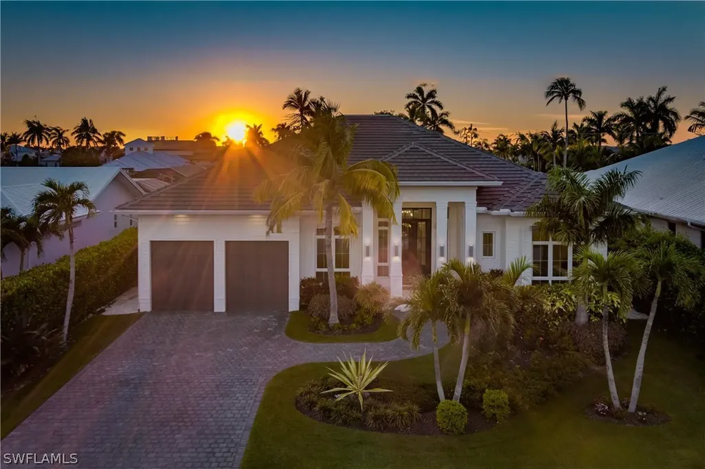 2150 Tarpon Road Naples FL 34102