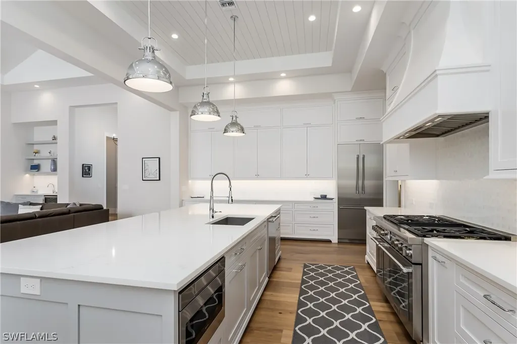 2150 Tarpon Road Naples FL 34102