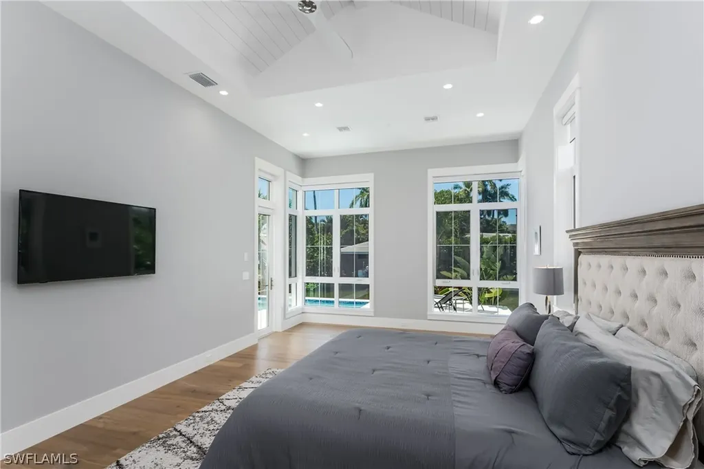 2150 Tarpon Road Naples FL 34102