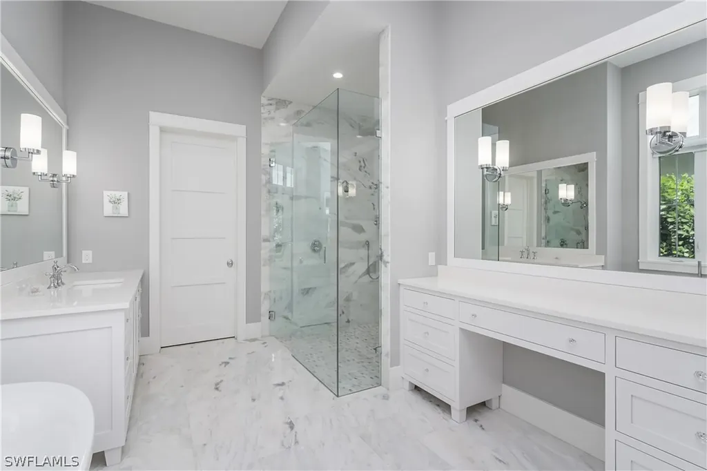 2150 Tarpon Road Naples FL 34102