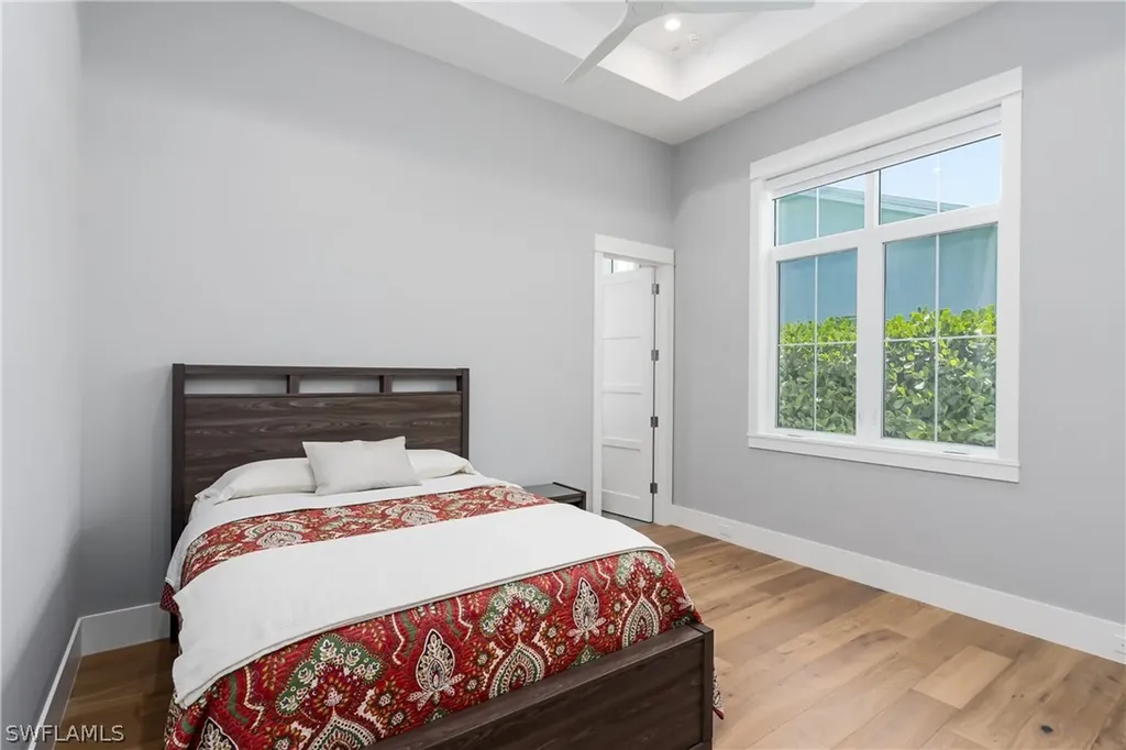 2150 Tarpon Road Naples FL 34102