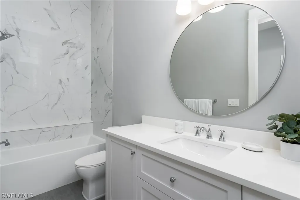 2150 Tarpon Road Naples FL 34102