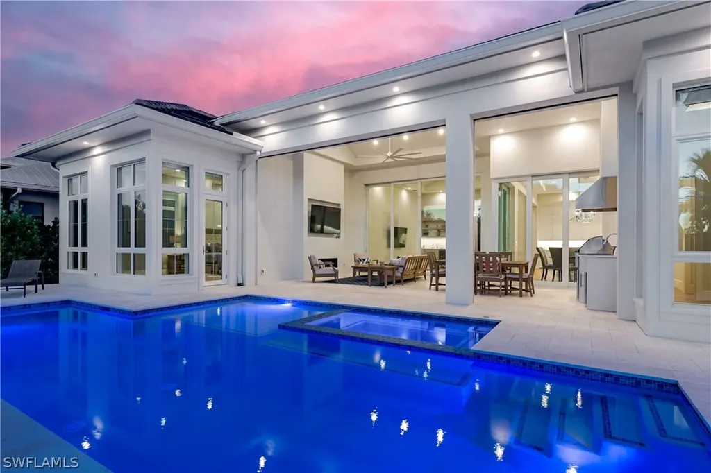 2150 Tarpon Road Naples FL 34102
