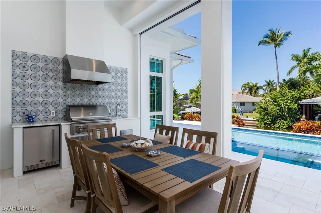 2150 Tarpon Road Naples FL 34102