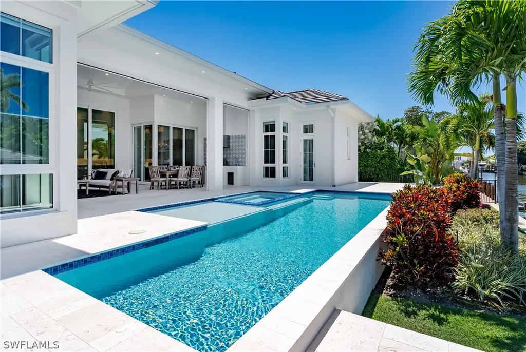2150 Tarpon Road Naples FL 34102