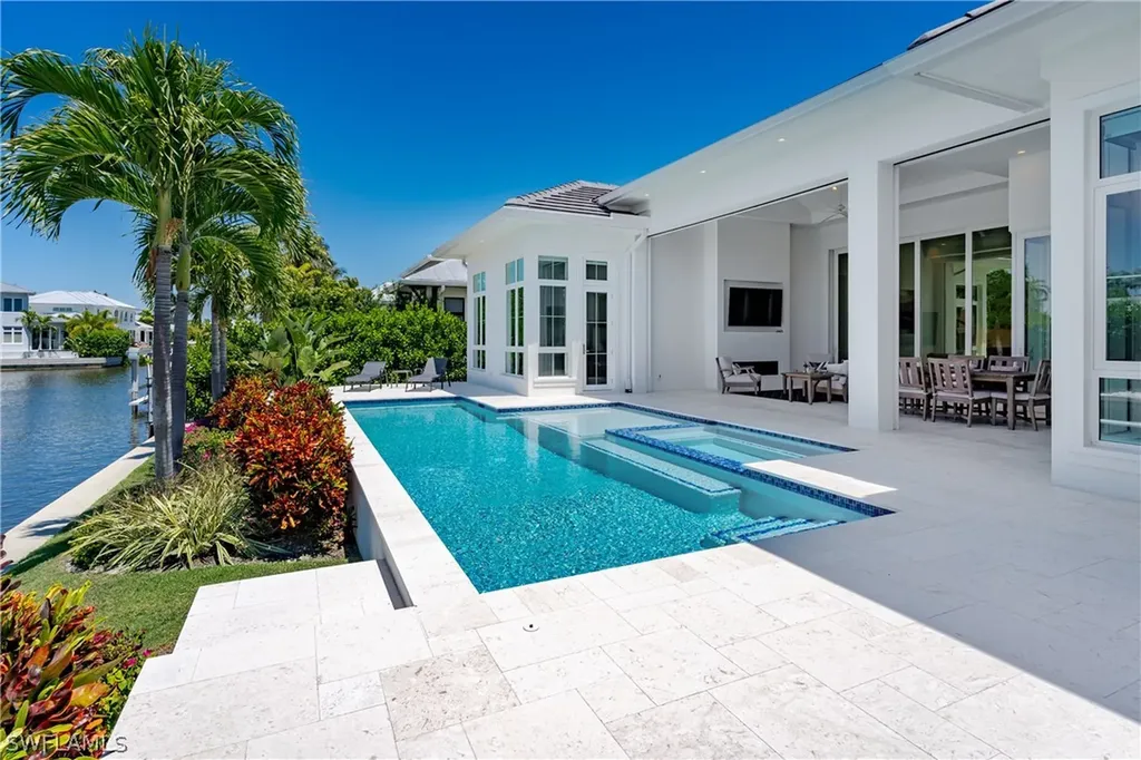 2150 Tarpon Road Naples FL 34102