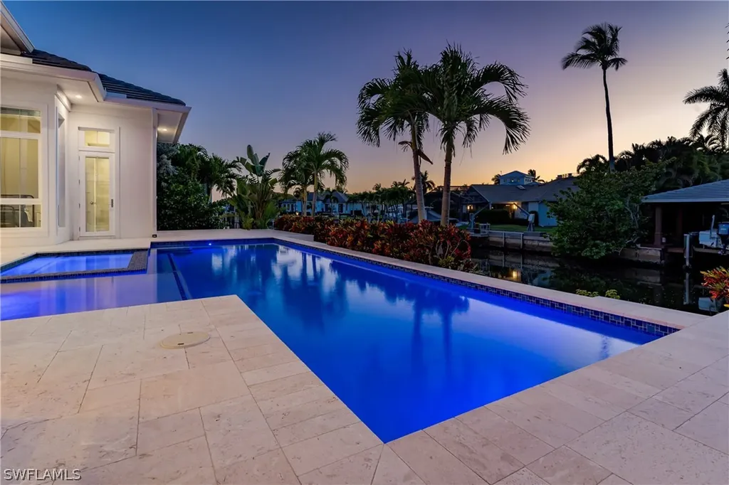 2150 Tarpon Road Naples FL 34102
