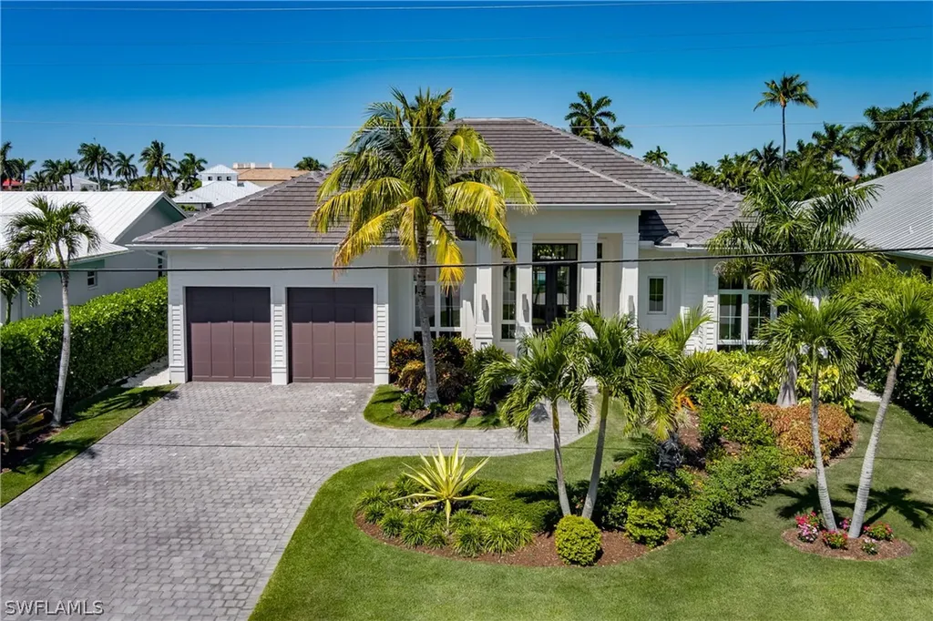 2150 Tarpon Road Naples FL 34102