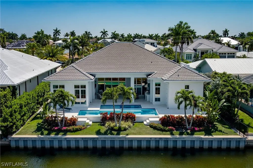 2150 Tarpon Road Naples FL 34102