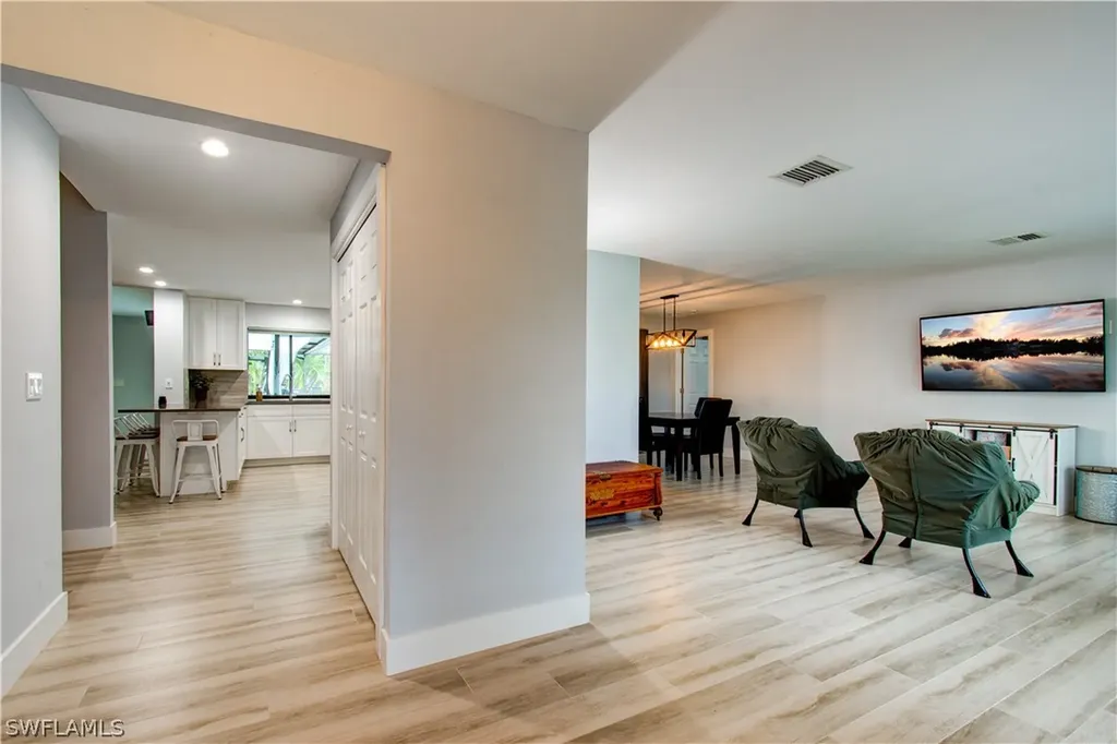 1201 SW 51st Terrace Cape Coral FL 33914