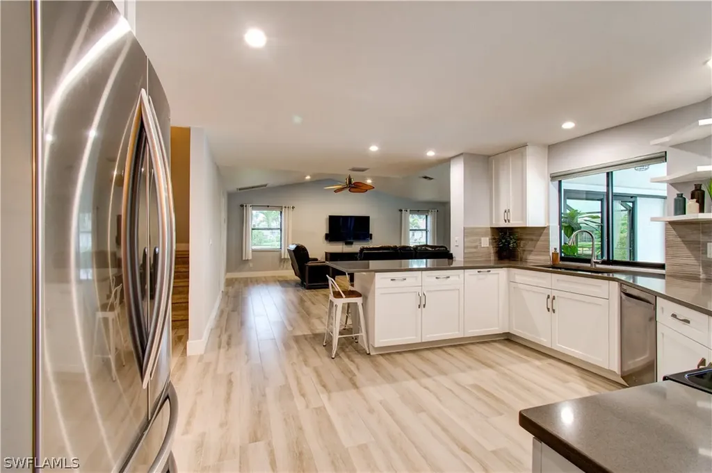 1201 SW 51st Terrace Cape Coral FL 33914