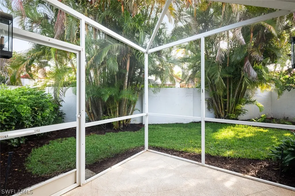 5943 Livermore Lane Naples FL 34119
