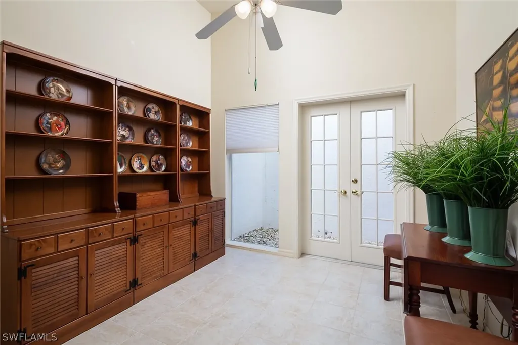 5943 Livermore Lane Naples FL 34119