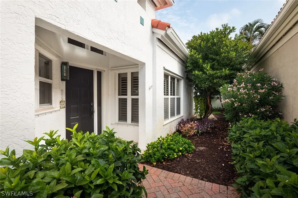 5943 Livermore Lane Naples FL 34119