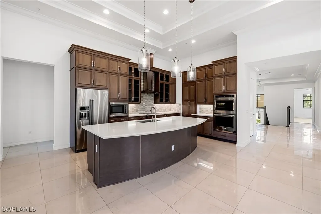 2489 Breakwater Way Naples FL 34112
