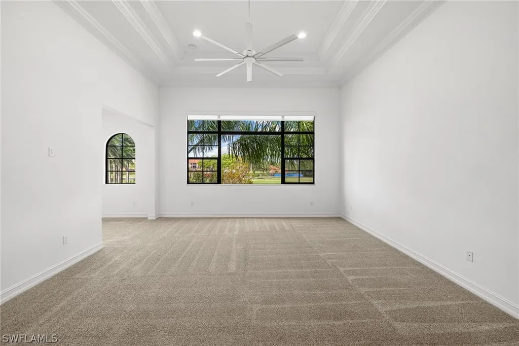 2489 Breakwater Way Naples FL 34112