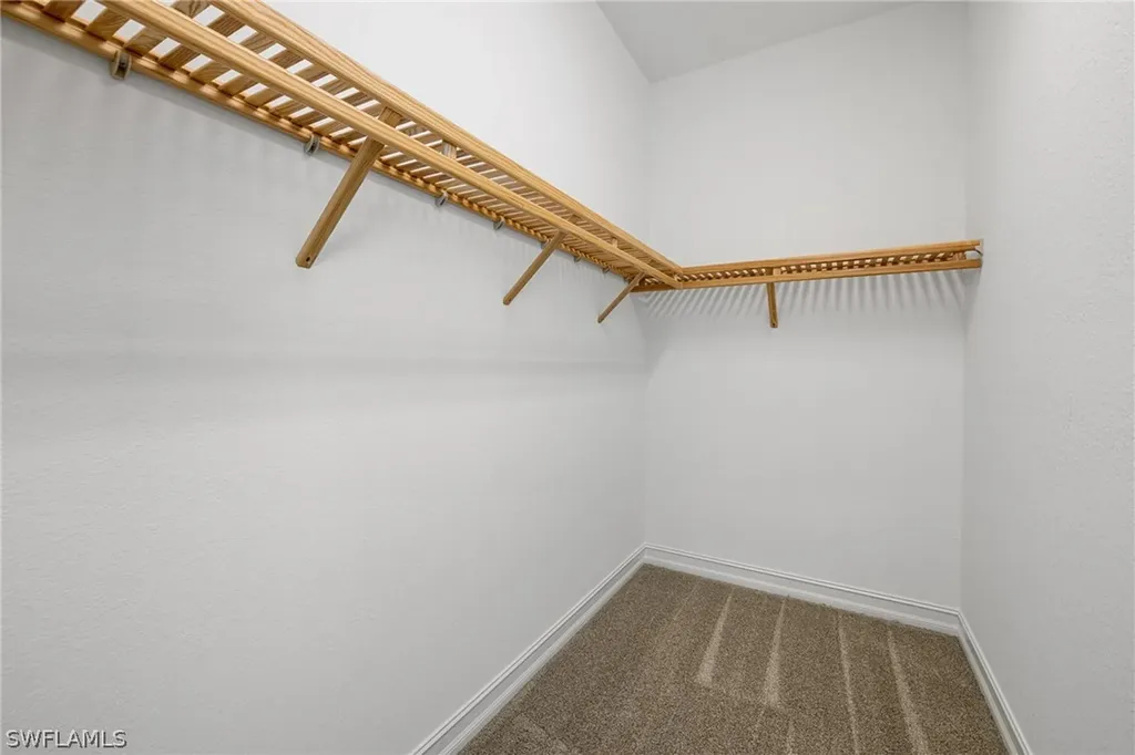 2489 Breakwater Way Naples FL 34112