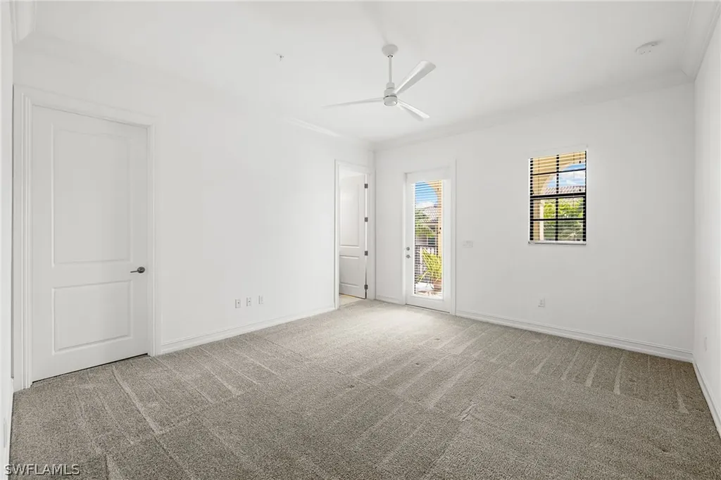 2489 Breakwater Way Naples FL 34112