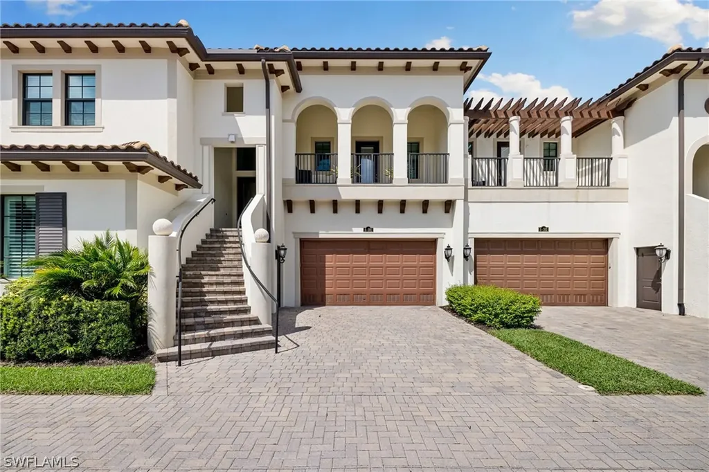 2489 Breakwater Way Naples FL 34112