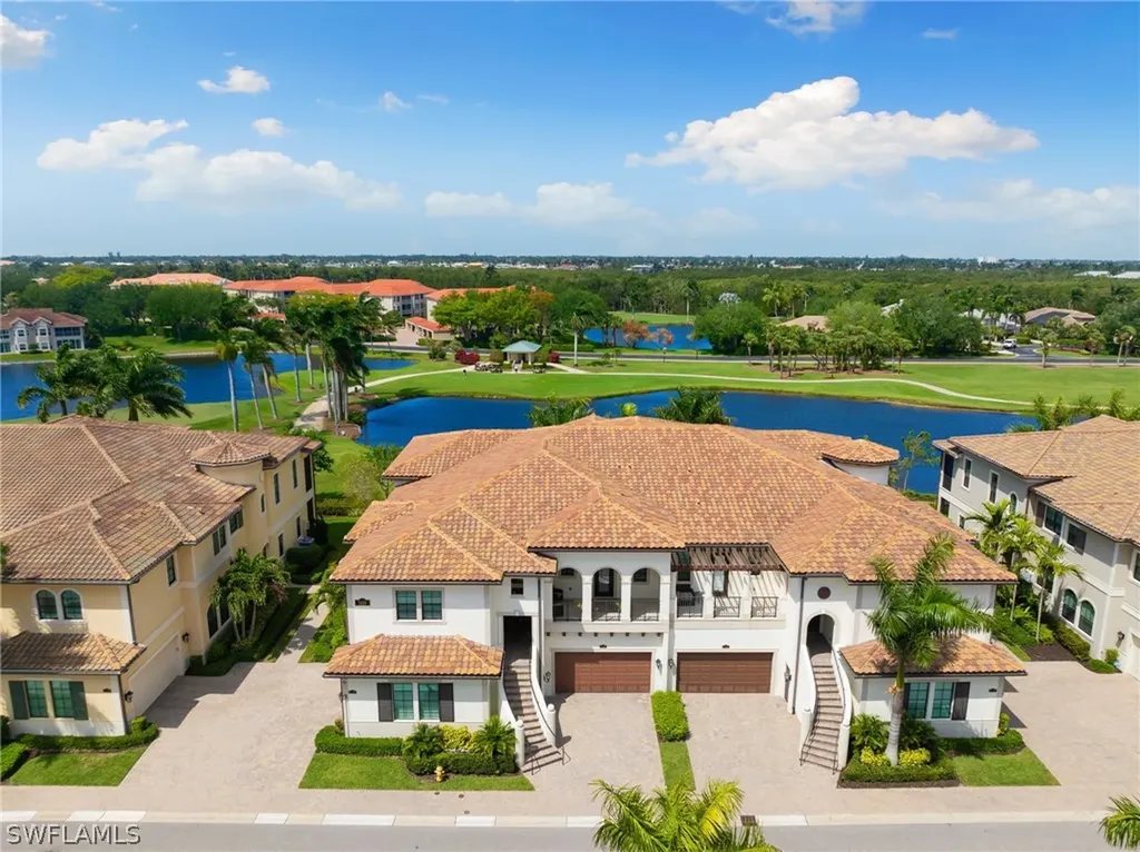 2489 Breakwater Way Naples FL 34112