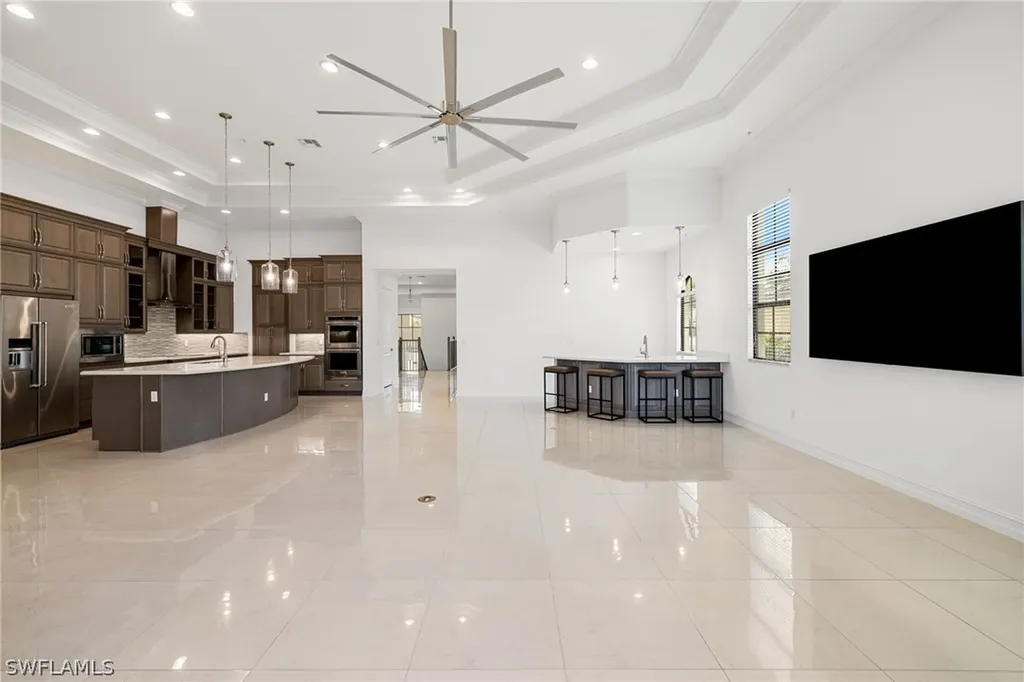 2489 Breakwater Way Naples FL 34112