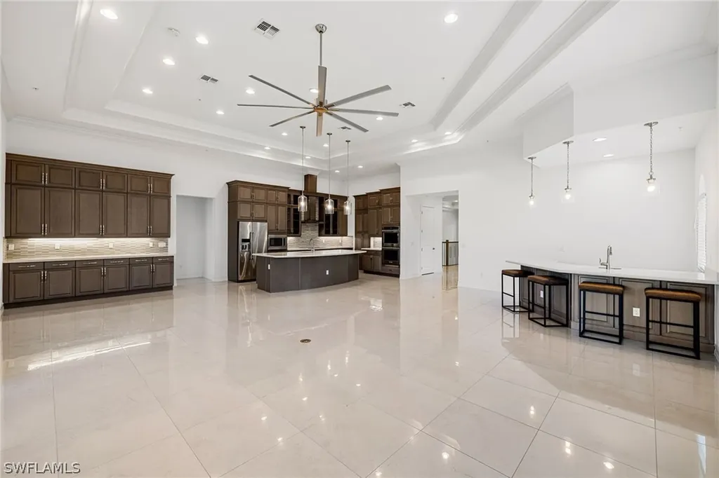 2489 Breakwater Way Naples FL 34112