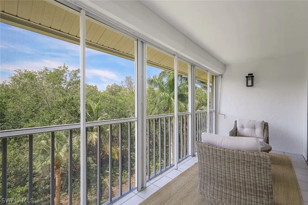 3001 Sandpiper Bay Circle Naples FL 34112
