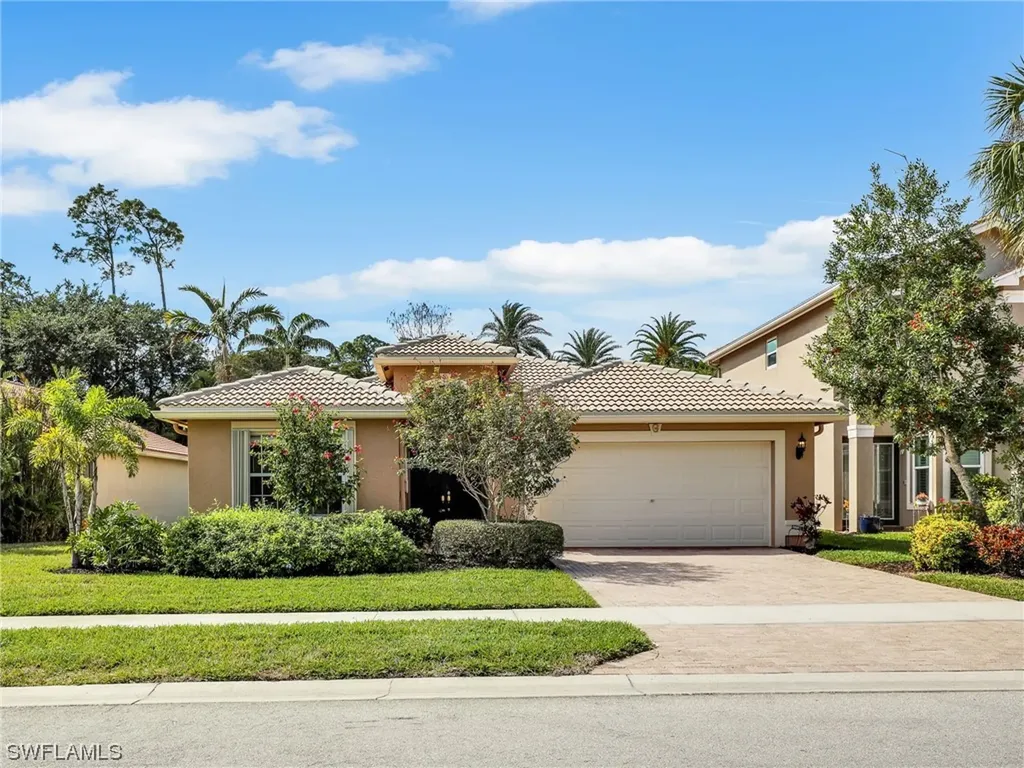 2347 Butterfly Palm Drive Naples FL 34119