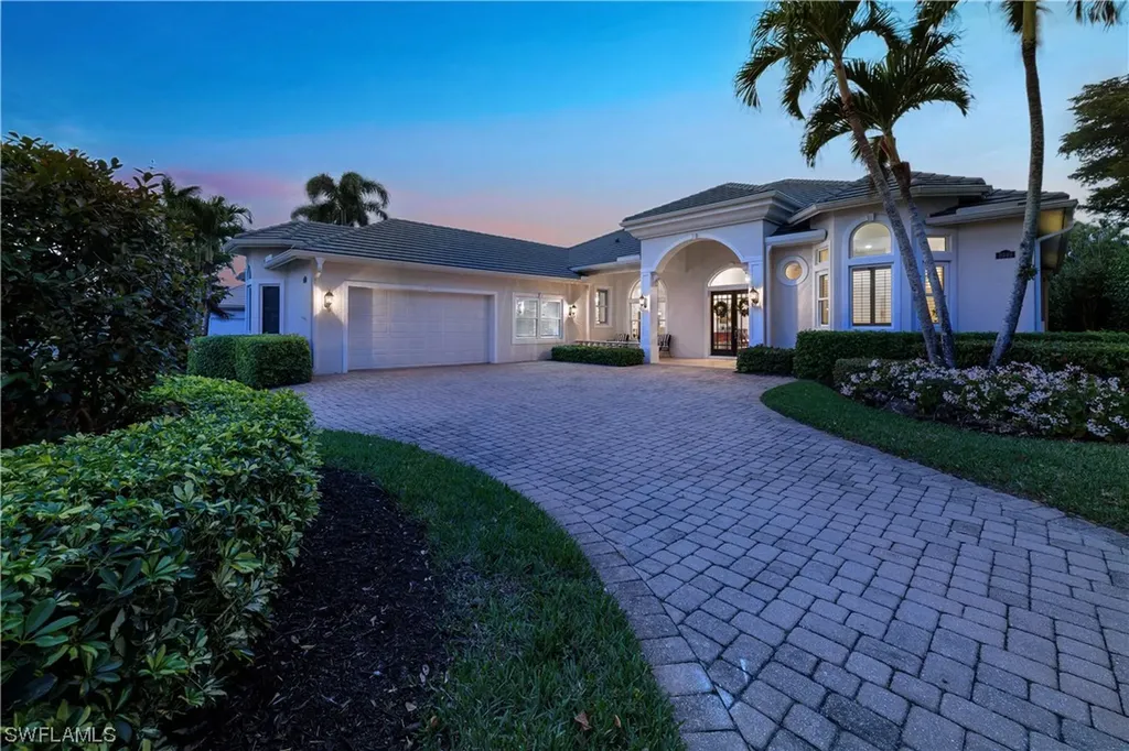 5949 Amberwood Drive Naples FL 34110