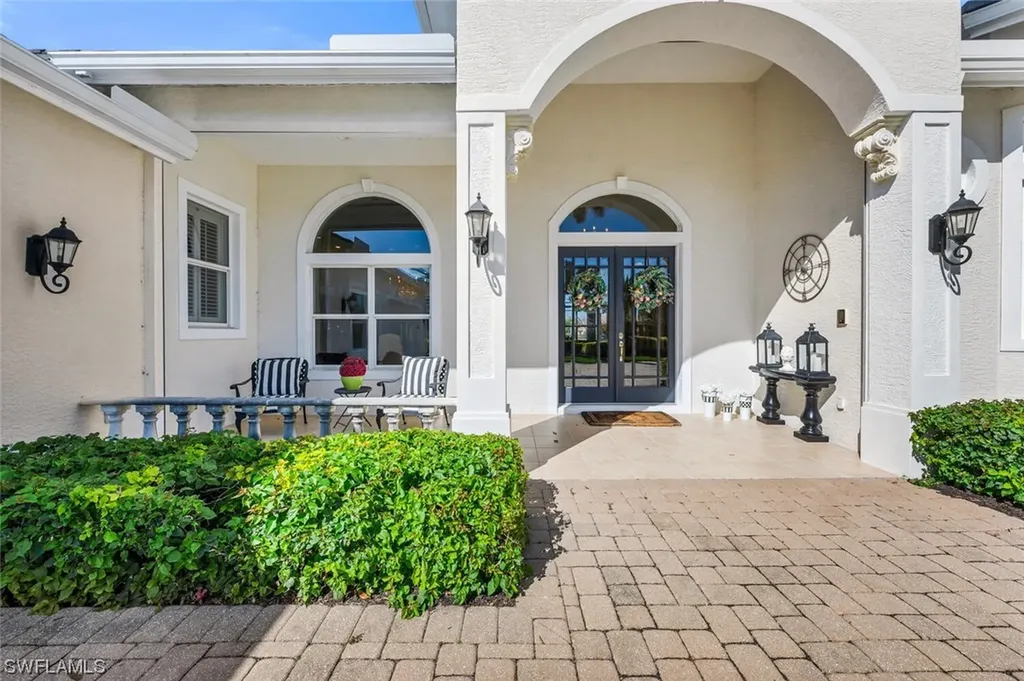5949 Amberwood Drive Naples FL 34110