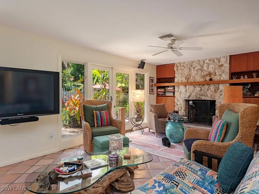 461 Carica Road Naples FL 34108