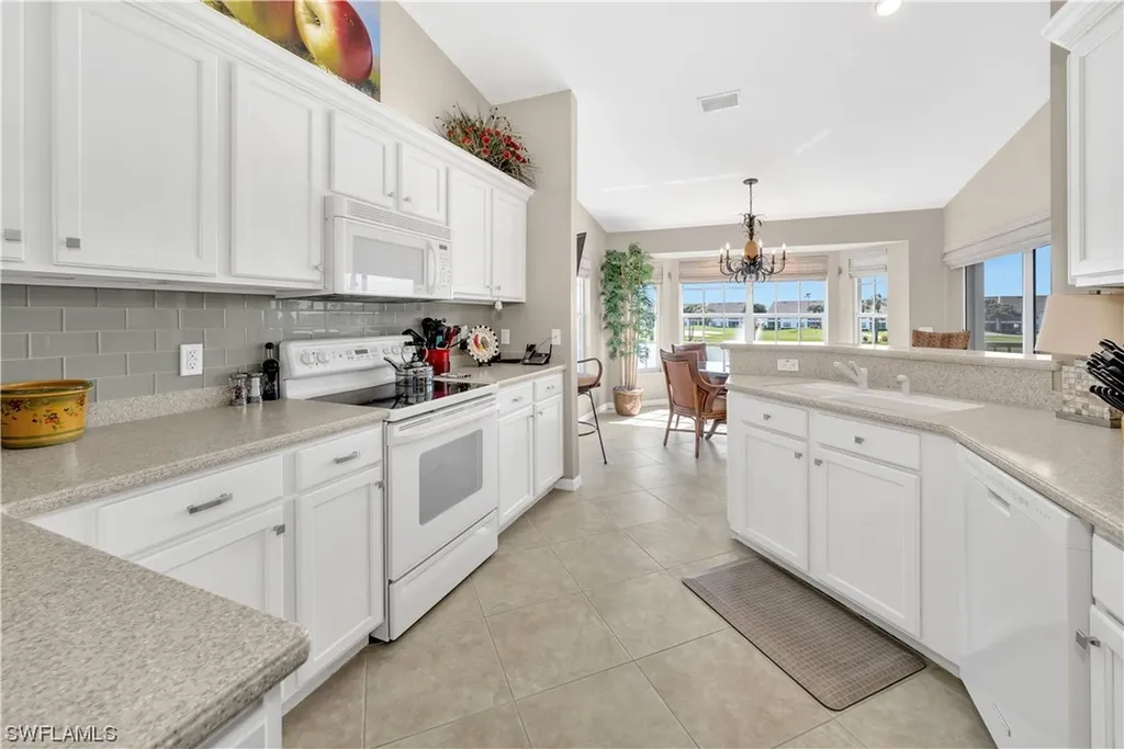 6060 Pinnacle Lane Naples FL 34110