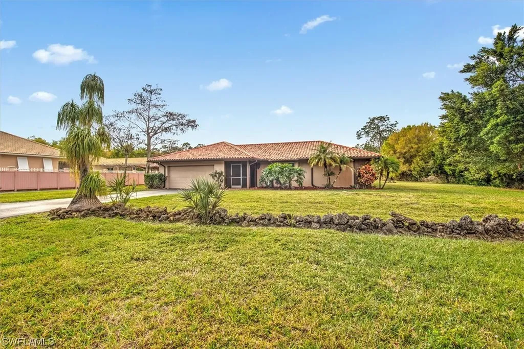 5960 Copper Leaf Lane Naples FL 34116