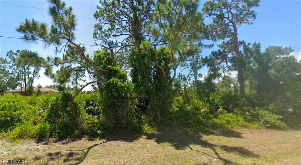 824 Dawhert Avenue S Lehigh Acres FL 33974