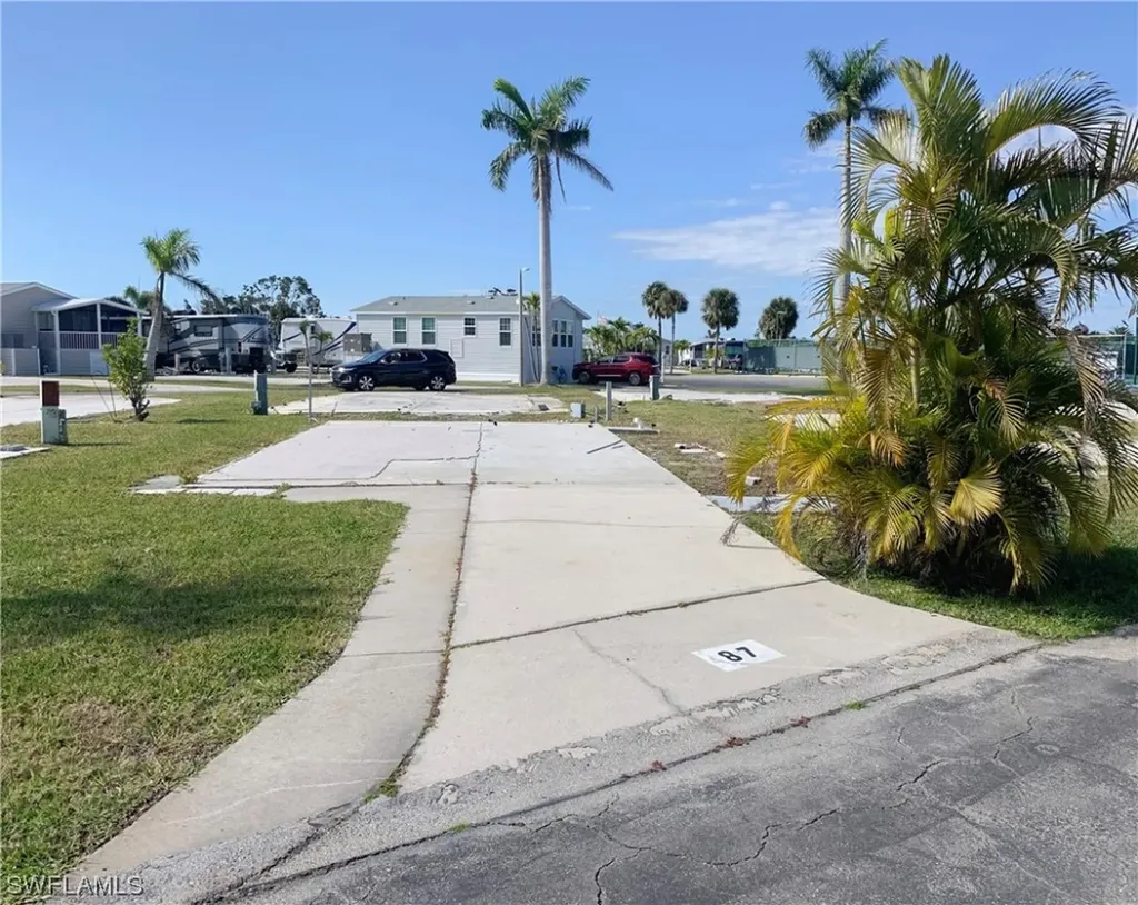 19681 Summerlin #87F Road Fort Myers FL 33908