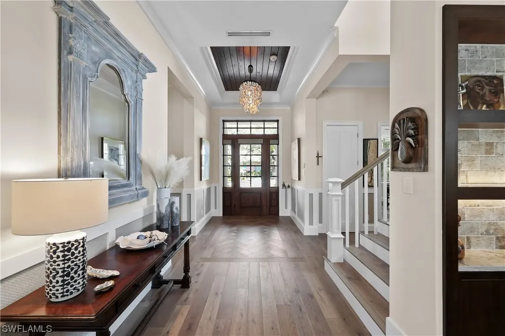 414 2nd Avenue N Naples FL 34102