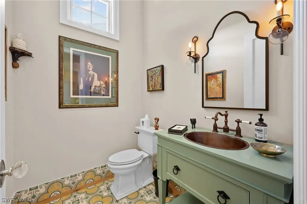 414 2nd Avenue N Naples FL 34102