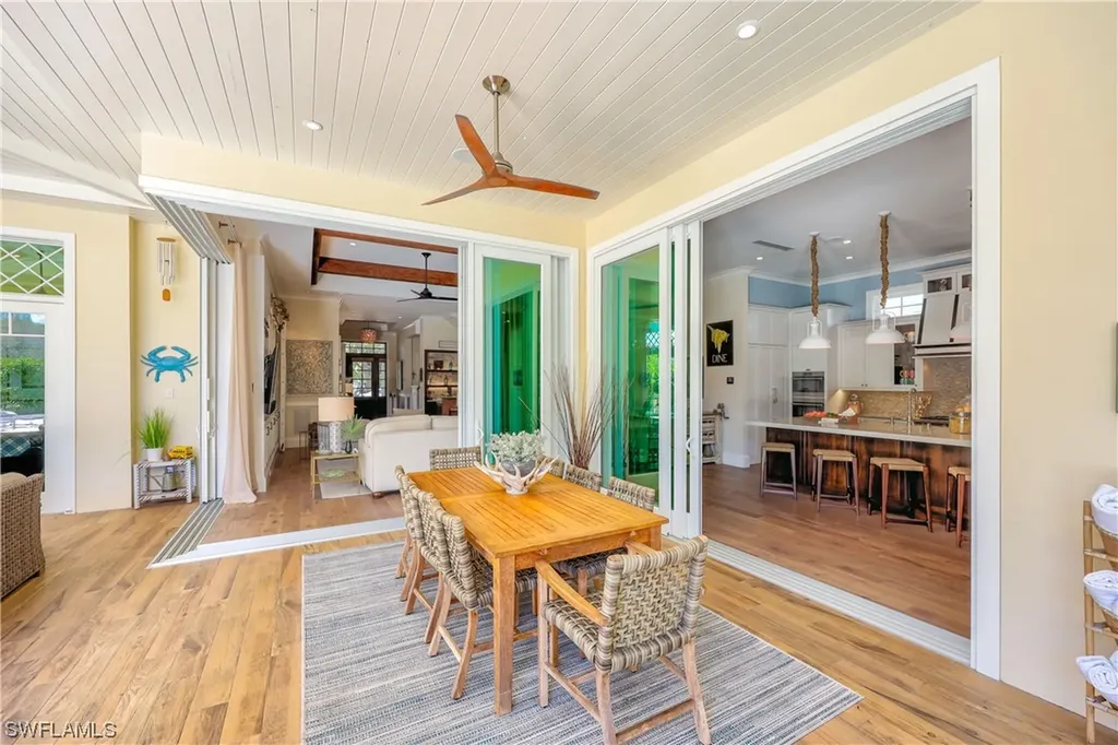 414 2nd Avenue N Naples FL 34102