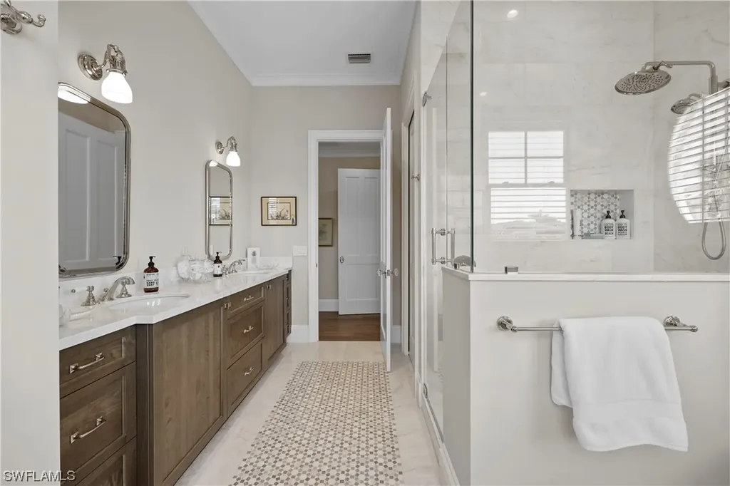 414 2nd Avenue N Naples FL 34102